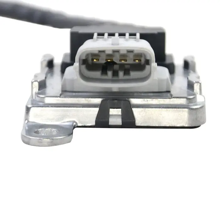 Nitrogen Oxide Nox Sensor 22303390 for Volvo Truck D11 D13 D16 Mack Engine MP7 MP8