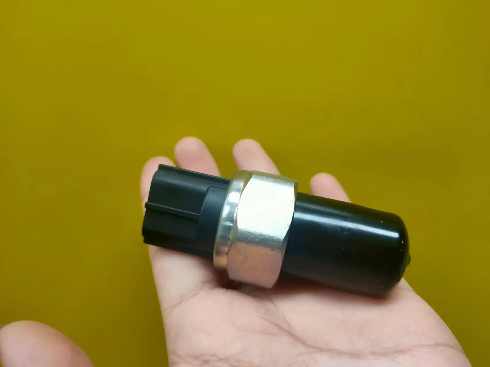 Buy Pressure Sensor RE520930 for John Deere Loader 310J 310K 315SJ 410J 710J